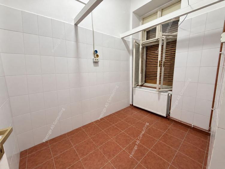 Spațiu comercial, de 45 mp, în Sinaia