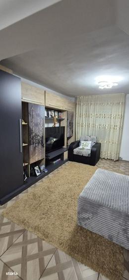 Casă cu 4 camere în Palas