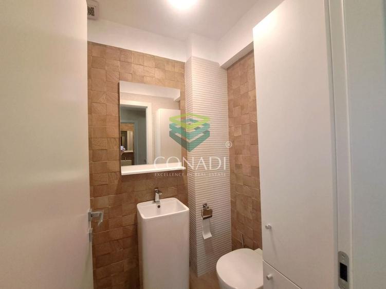 Apartament cu 4 camere decomandat, mobilat în Capitale