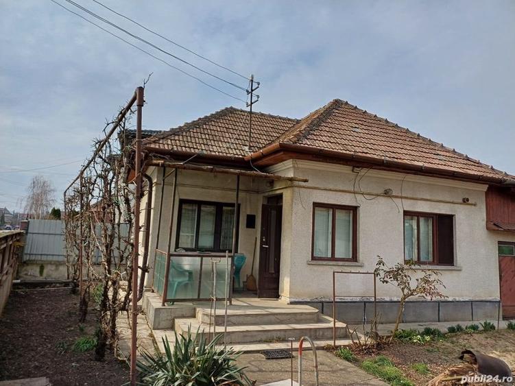Casă cu 4 camere cu Teren 1900 Mp în Apahida