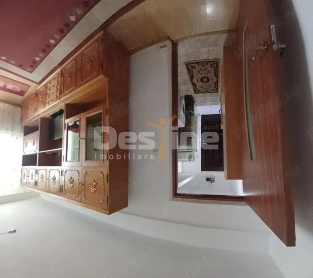 Apartament cu 2 camere semidecomandat, mobilat în Casa de Cultură