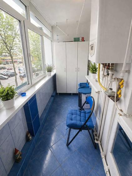 Apartament cu 3 camere semidecomandat în Dorobanți