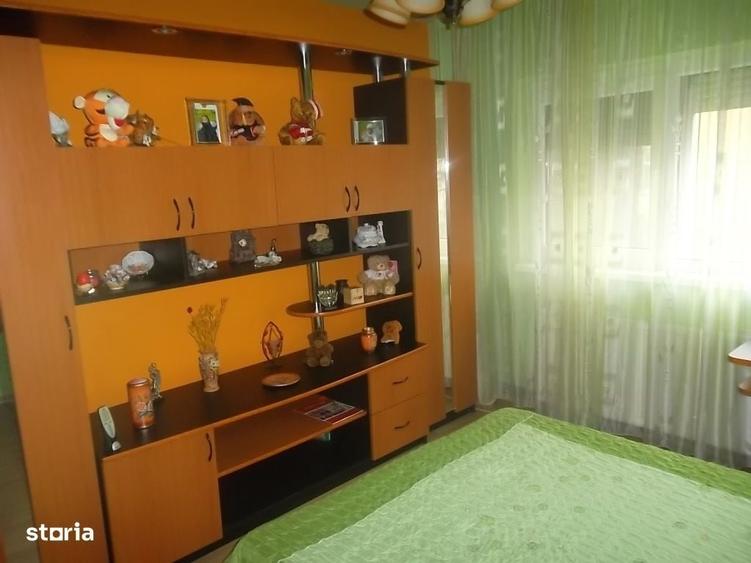 Apartament cu 2 camere decomandat în Piața Centrală
