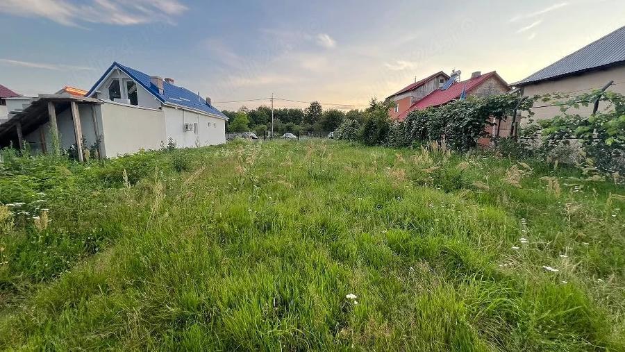 Teren de 2144 mp, în Central