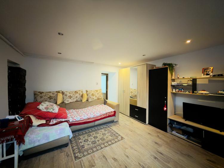 Apartament cu 2 camere decomandat, mobilat în Tipografilor
