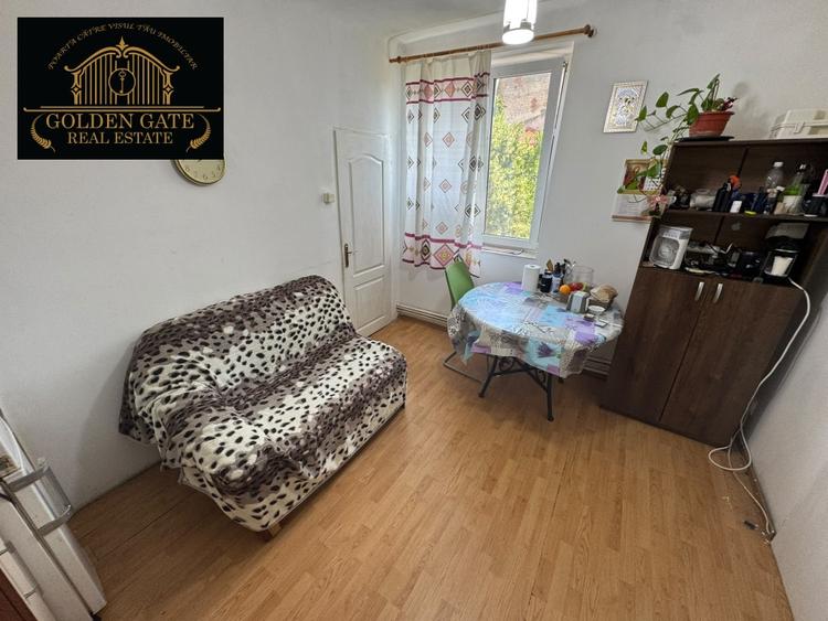 Apartament cu 5 camere semidecomandat, mobilat în Cișmigiu