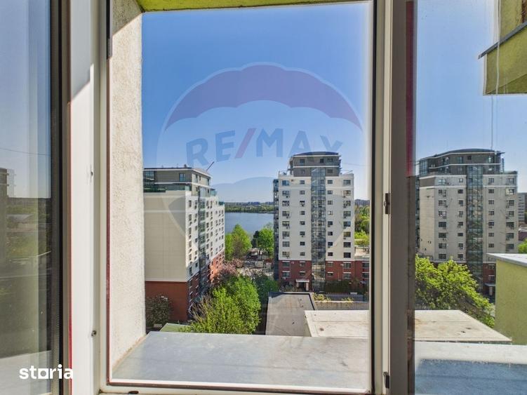 Apartament cu 4 camere, mobilat în Tei
