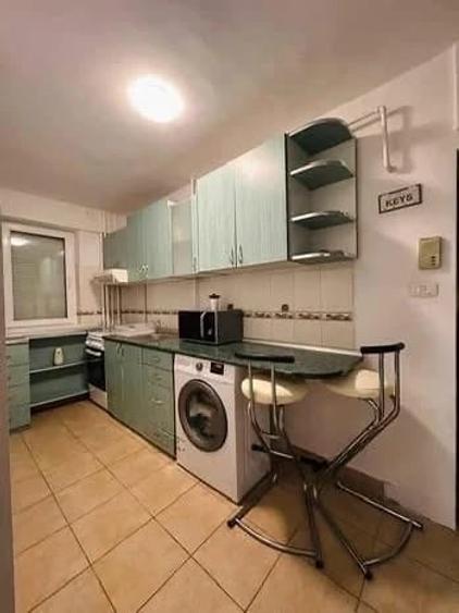 Apartament cu 2 camere semidecomandat în Intim