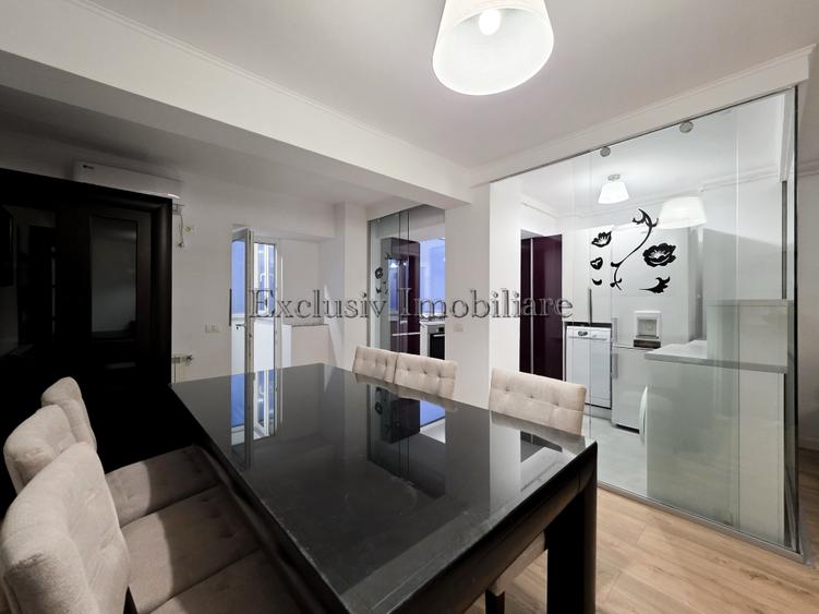 Apartament cu 3 camere decomandat, mobilat în Faleza Nord