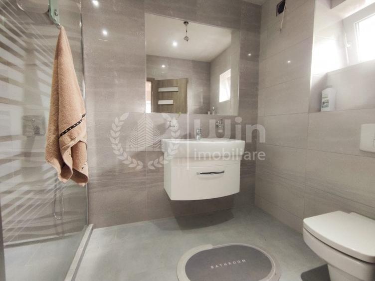 Casă individuală cu 4 camere cu Canalizare în Dezmir