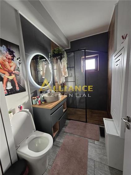 Duplex cu 3 camere cu Canalizare în Central