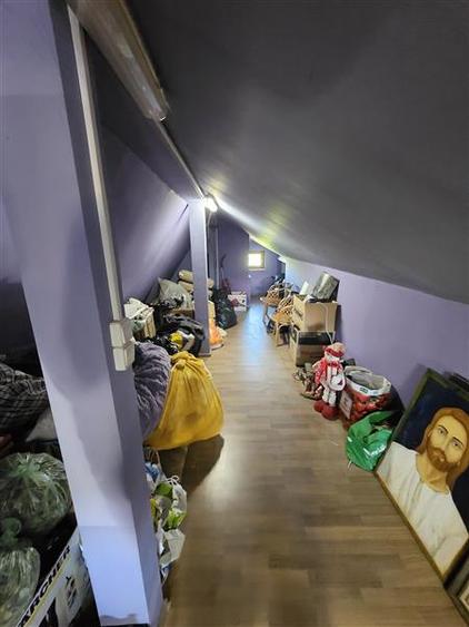 Casă cu 5 camere cu Piscina în Aroneanu