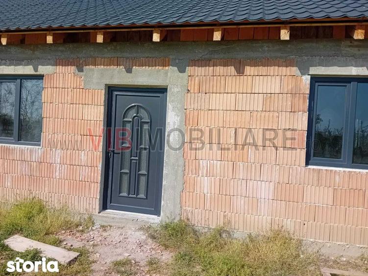 Teren intravilan 16.000 mp | Livada mixta | Front stradal 85 ml | Util - 5