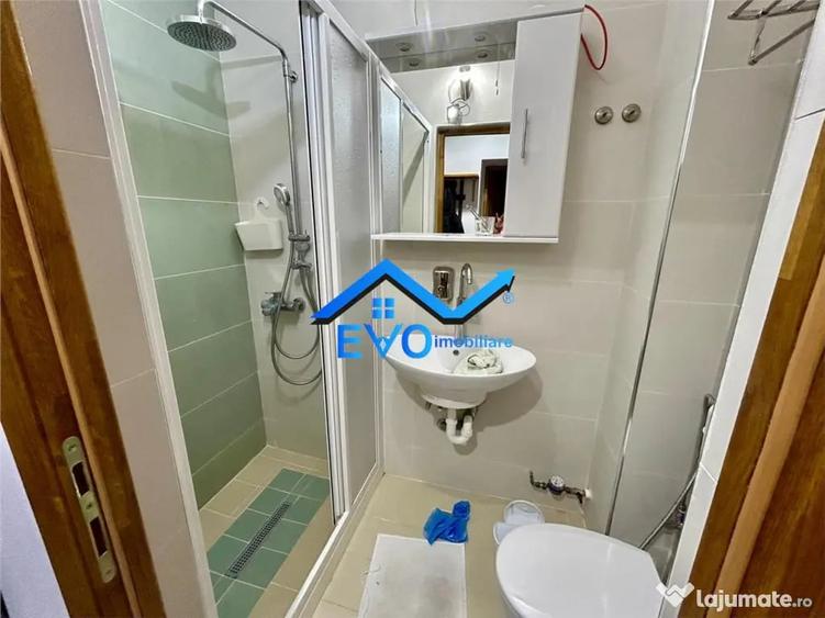 Apartament cu 4 camere decomandat în Piața Unirii