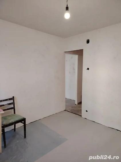 Apartament cu 2 camere semidecomandat în Petros
