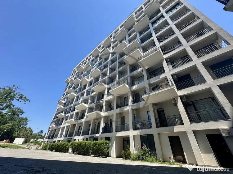 Apartament cu 2 camere semidecomandat, mobilat în Central