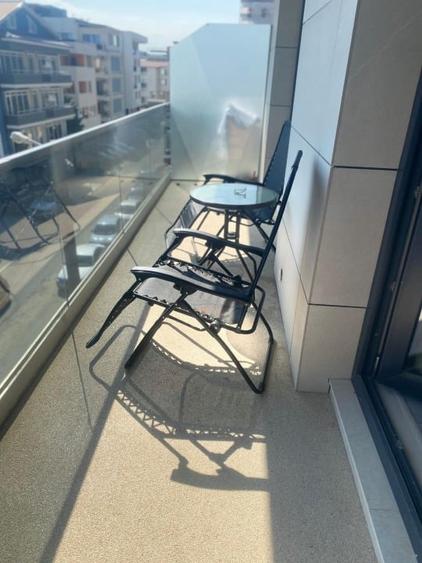 Apartament cu 2 camere semidecomandat, mobilat în Nord