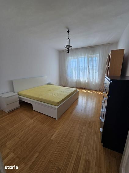 Casă cu 5 camere decomandat cu Teren 800 Mp în Ghiroda