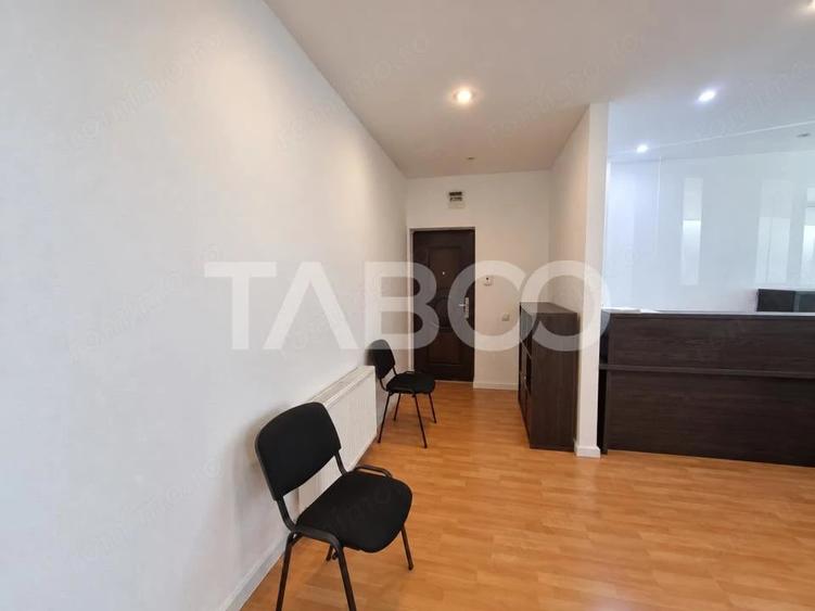 Spațiu comercial, de 50 mp, în Central