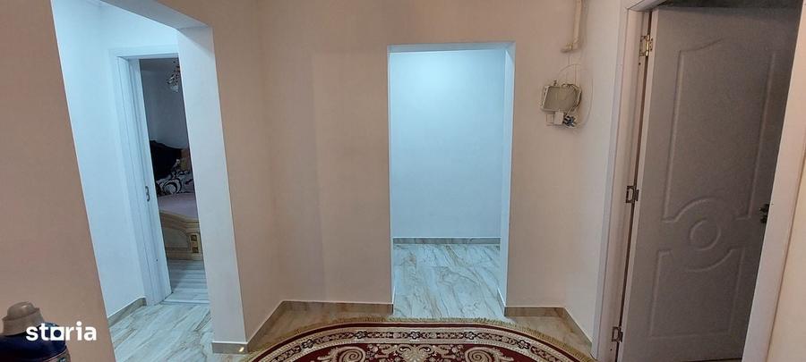 Apartament cu 3 camere decomandat în Unirii Sud