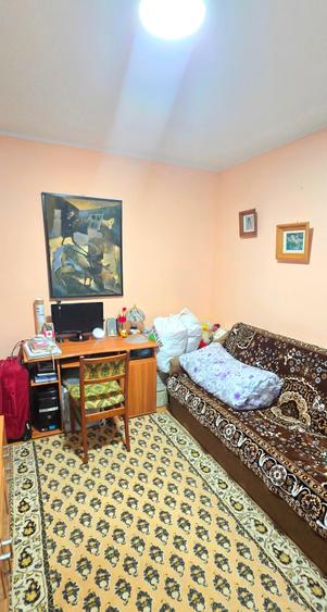 Apartament cu 2 camere nedecomandat în Mircea cel Bătrân