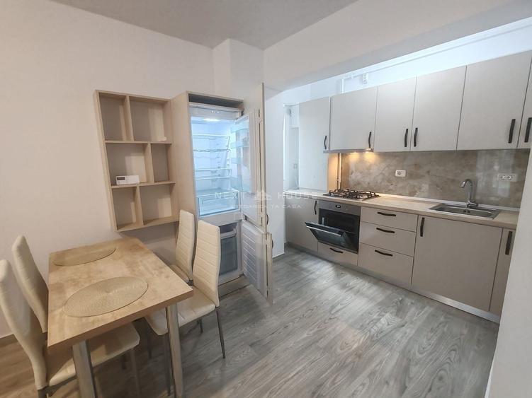 Apartament cu 2 camere decomandat, mobilat în Parcul Carol