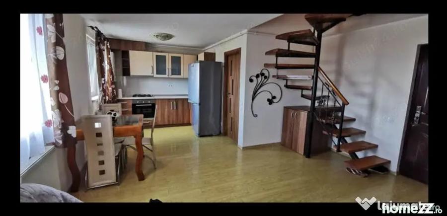 Apartament cu 3 camere decomandat în Terezian