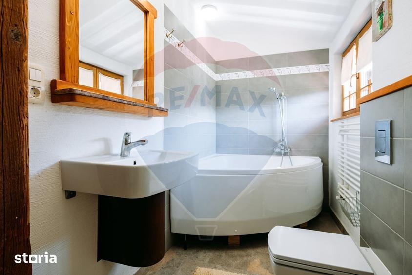 Casă cu 5 camere cu Teren 550 Mp în Ciurila