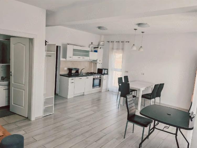 Apartament cu 2 camere semidecomandat în Dumbrăvița