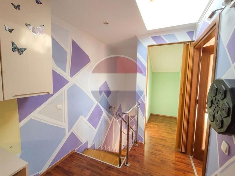 Duplex cu 4 camere cu Teren 177 Mp în Cantemir