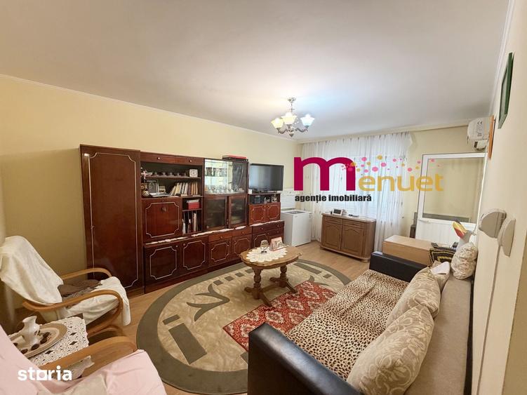 Apartament cu 2 camere decomandat în C5