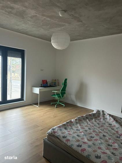 Casă cu 5 camere cu Teren 1162 Mp în Biled