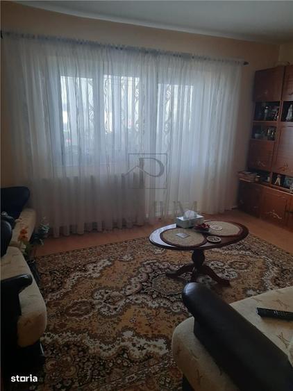 Garsonieră decomandată în Central