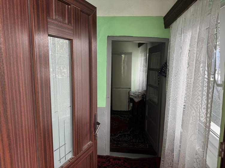 Casă cu 5 camere cu Teren 512 Mp în Uverturii