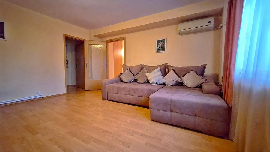 Apartament cu 2 camere semidecomandat în Inel II