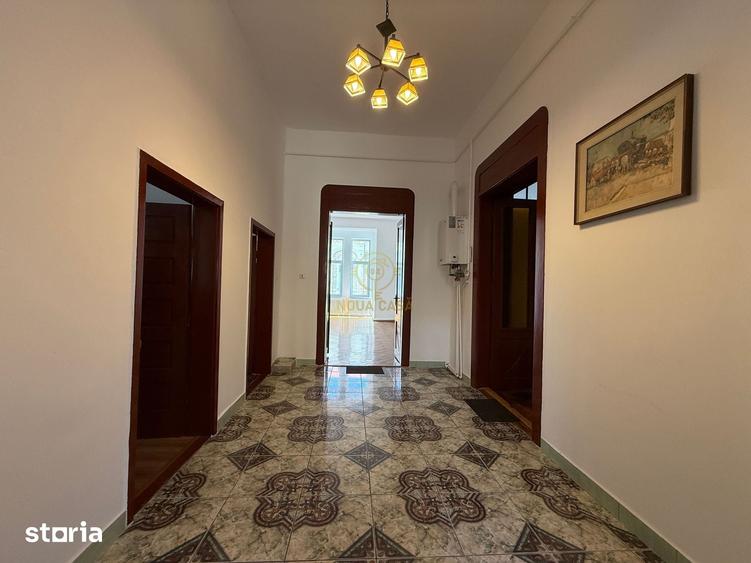 Casă cu 2 camere cu Teren 160 Mp în Central