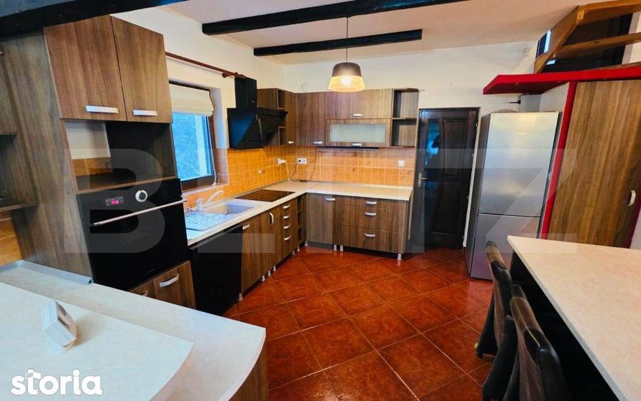 Casă cu 5 camere cu Teren 700 Mp în Corunca