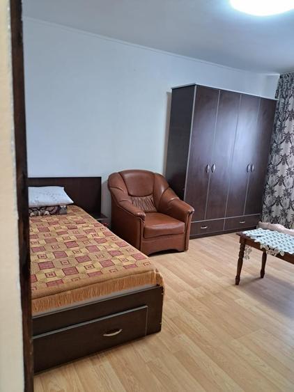 Garsonieră decomandată în Crângași