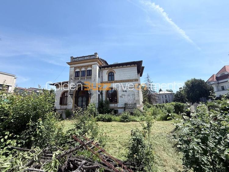 Casă individuală cu 21 camere cu Canalizare în Dorobanți