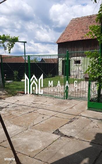 Casă cu 2 camere cu Teren 2400 Mp în Ucea
