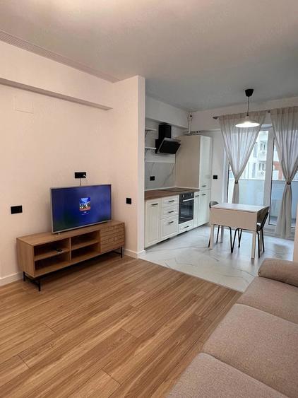Apartament cu 2 camere decomandat în Theodor Pallady