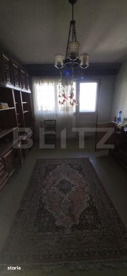 Apartament cu 3 camere în Andrei Mureșanu