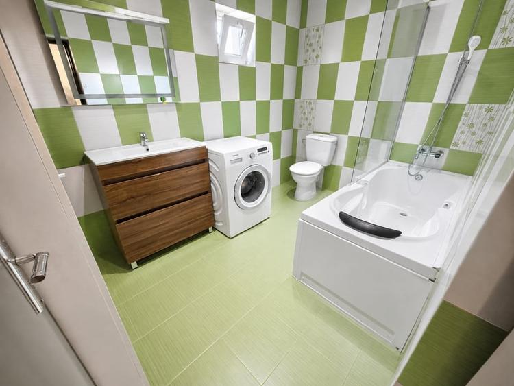 Duplex cu 4 camere cu Canalizare în Calea București
