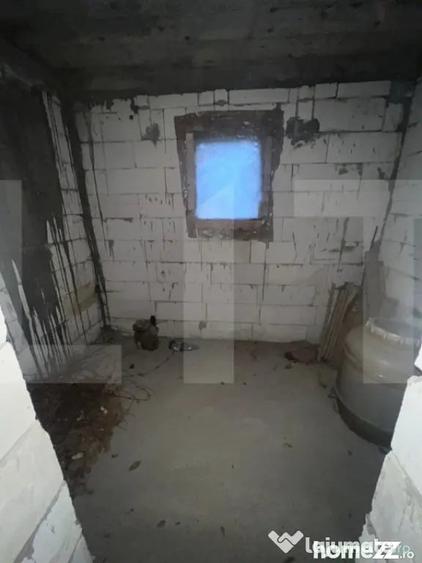 Casă cu 4 camere cu Teren 500 Mp în Central