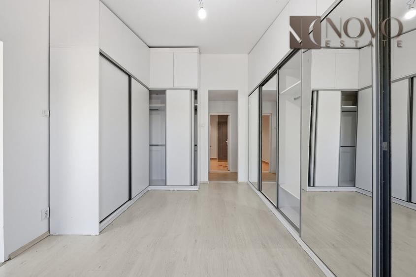 Casă individuală cu 11 camere cu Piscina în Tâncăbești