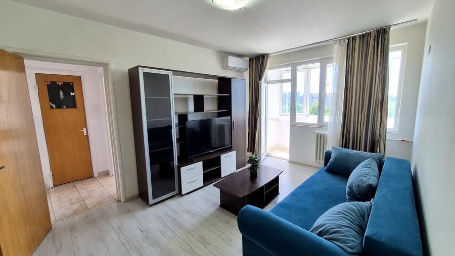 Apartament cu 2 camere semidecomandat, mobilat în Berceni