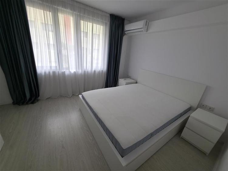Duplex cu 5 camere cu Canalizare în Central