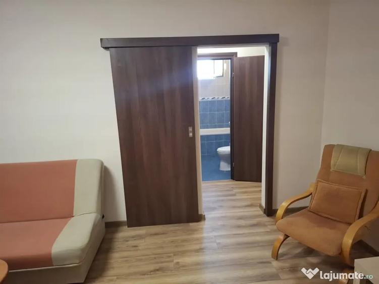 Inchiriez apartament 2camere Titan - 11
