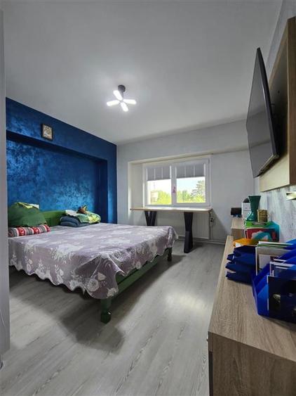 Apartament cu 4 camere decomandat în Lunca Cetățuii