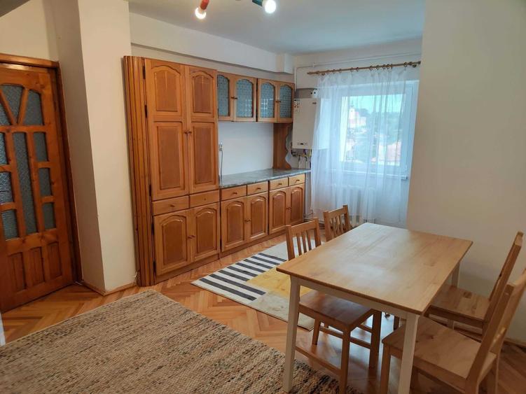 Apartament cu 2 camere decomandat în Ultracentral
